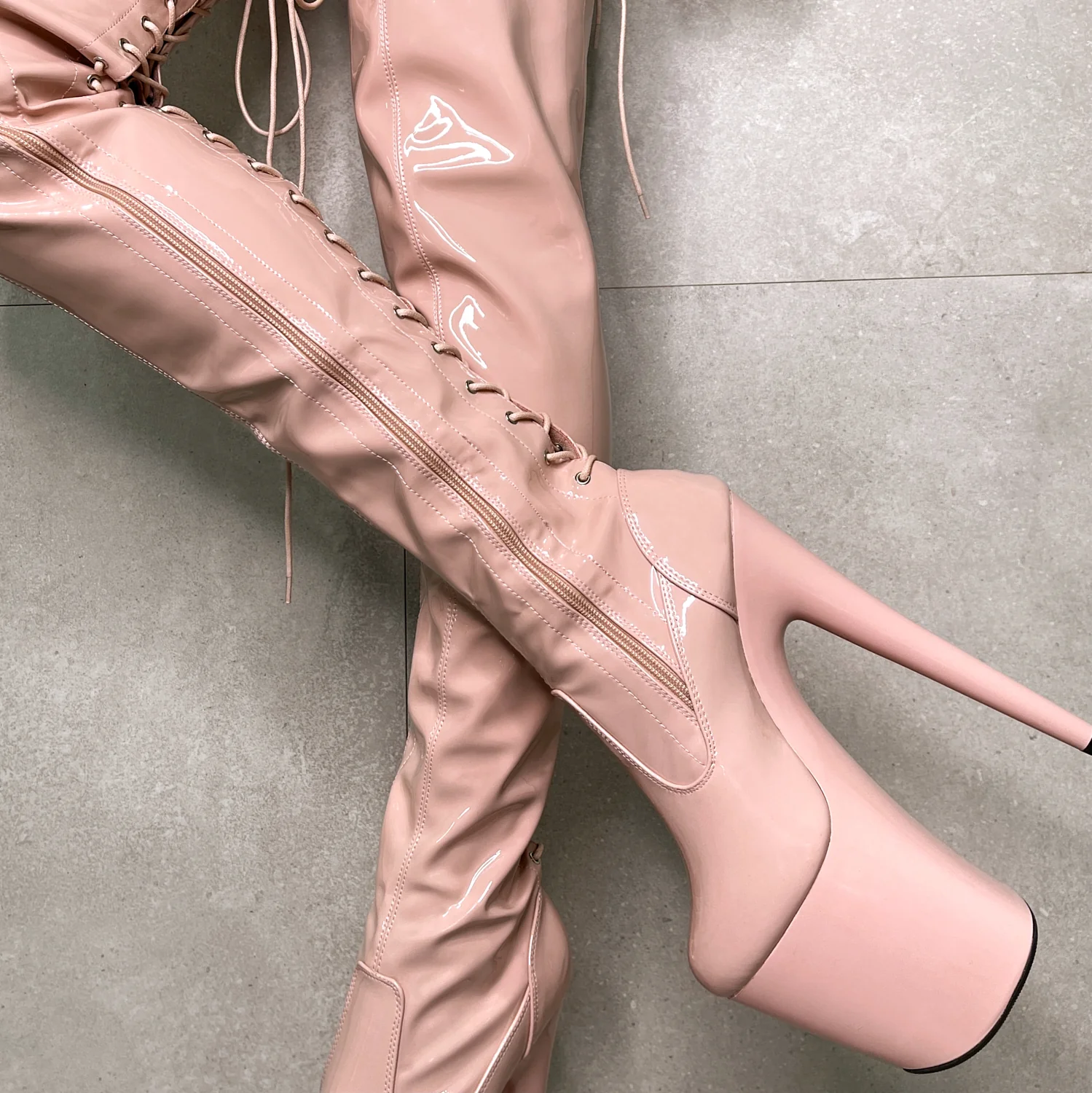 LipKit Thigh High - Dream On - 8 INCH - Image 6